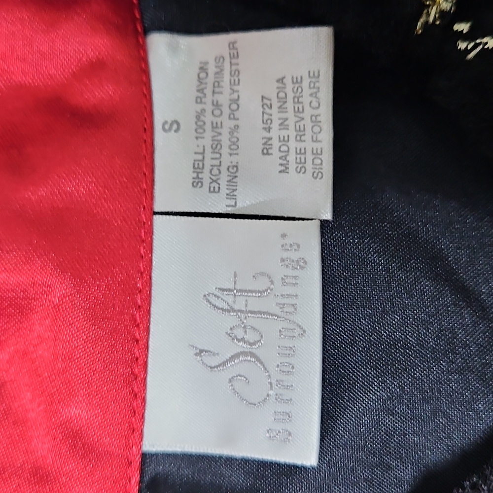 Soft Surroundings Black and Gold Embroidered Velvet Jacket Size Small - Picture 13 of 13